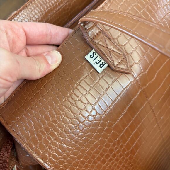 BEIS The Work Tote in Cognac Croc Standard Size Classic Minimalist - Picture 5 of 16